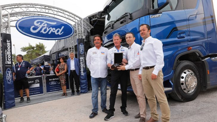 Ford Trucks yeni çekicisi M-Sport’un hizmetinde