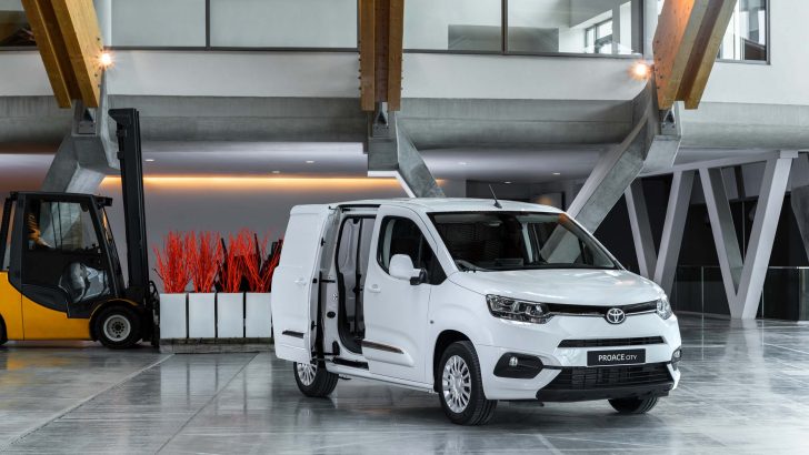Toyota’dan yepyeni bir ticari
