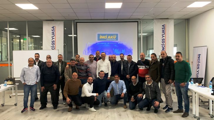 İnci Akü, Maxim A’yı Mısırlı Bayilere Tanıttı