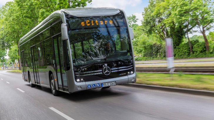 Mercedes-Benz, “Bilim ve Teknoloji Haftası”nıAR-GE çalışmalarıyla kutladı