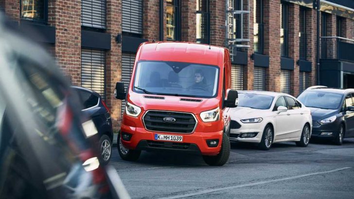 Yeni Transit ile park etmek artık çocuk oyuncağı