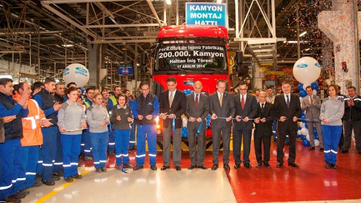 Ford Otosan 200 bininci kamyonu hattan indirdi