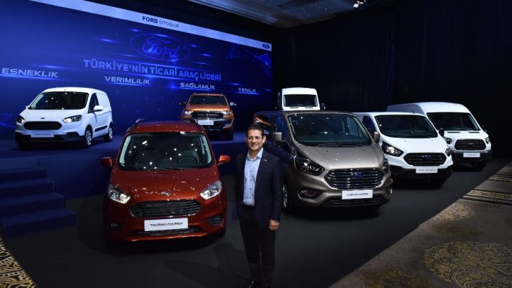 Ford ticari ailesi 1 numara poz verdi