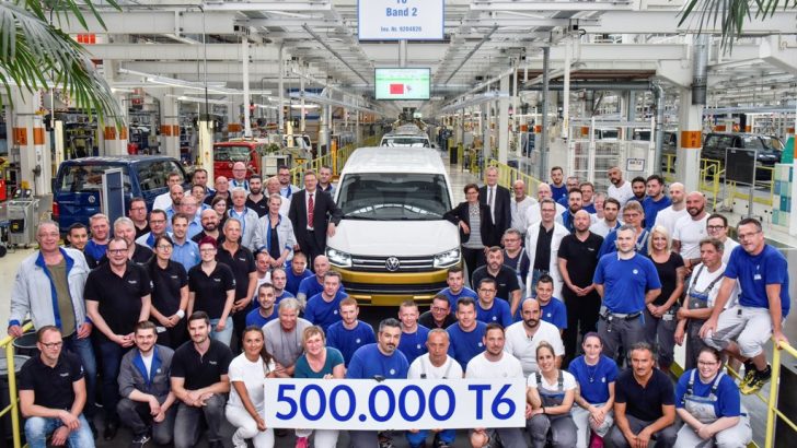 VOLKSWAGEN TİCARİ’DE KİLOMETRE TAŞI