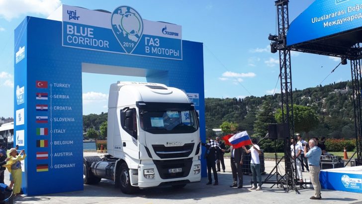 IVECO, Mavi Koridor Rallisi’ne 2 Stralis NP LNG’li çekici ile katıldı